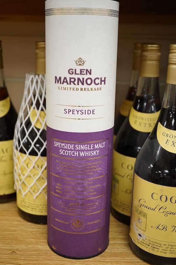 Gronstedts Extra Grand Cognac Fres Vieux, thirteen bottles and Glen Marnoch limited release Speyside single malt scotch whisky, one bottle in container (14)